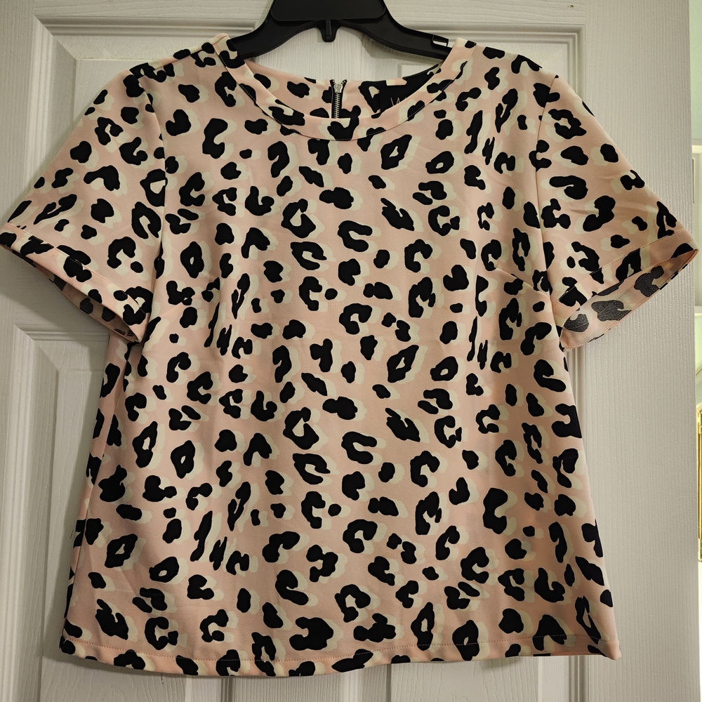 W5 Leopard Print Pink Top Size M